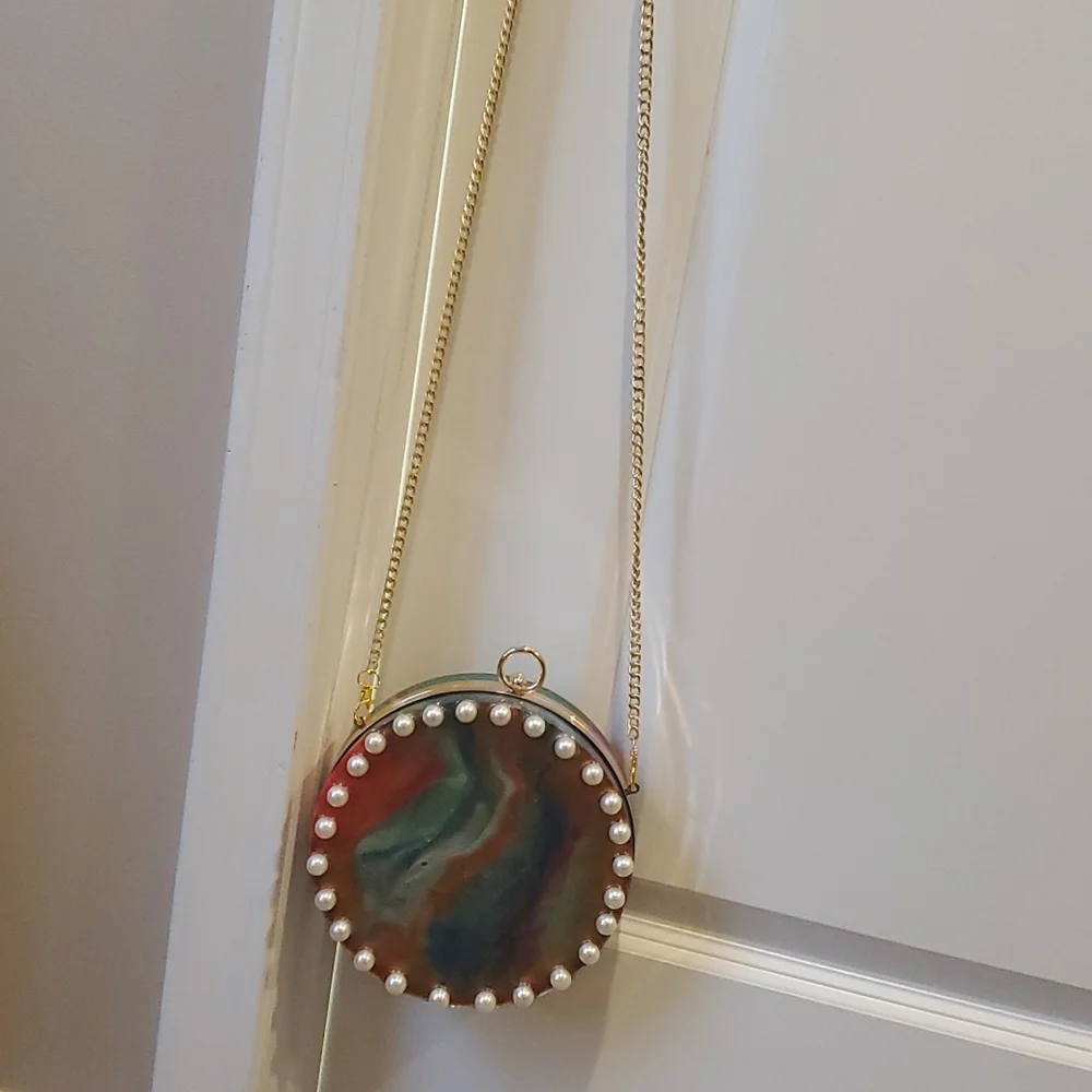 Multi colored purse - Picture 1 of 3